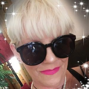 Meet your Posher, Sherry